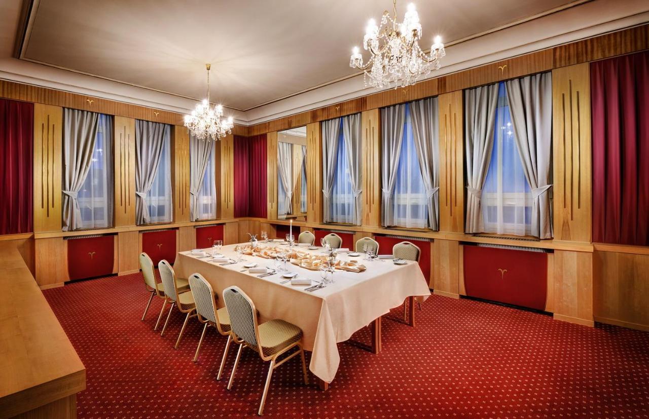 Grand Hotel Stary Smokovec Vysoké Tatry エクステリア 写真
